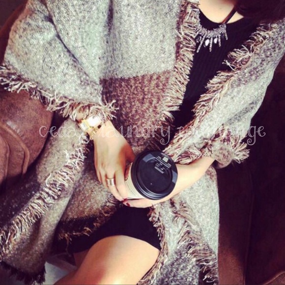 Gray & Black Color Block Scarf/Shawl - Picture 6 of 8